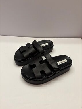 Steve Madden Black Cutout Platform Slide Sandals